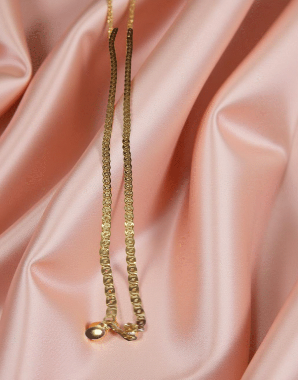 Elegant Oval-Link Gold Polished Chain for Women Divy Gold